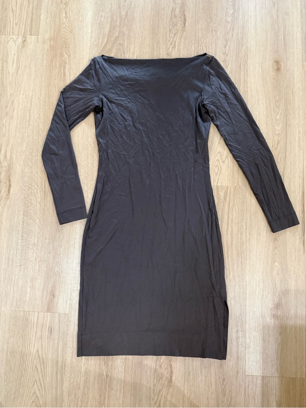 Vintage silk Diane Von Furstenberg Brown Long-Sleeve boat neck midi Dress size 4